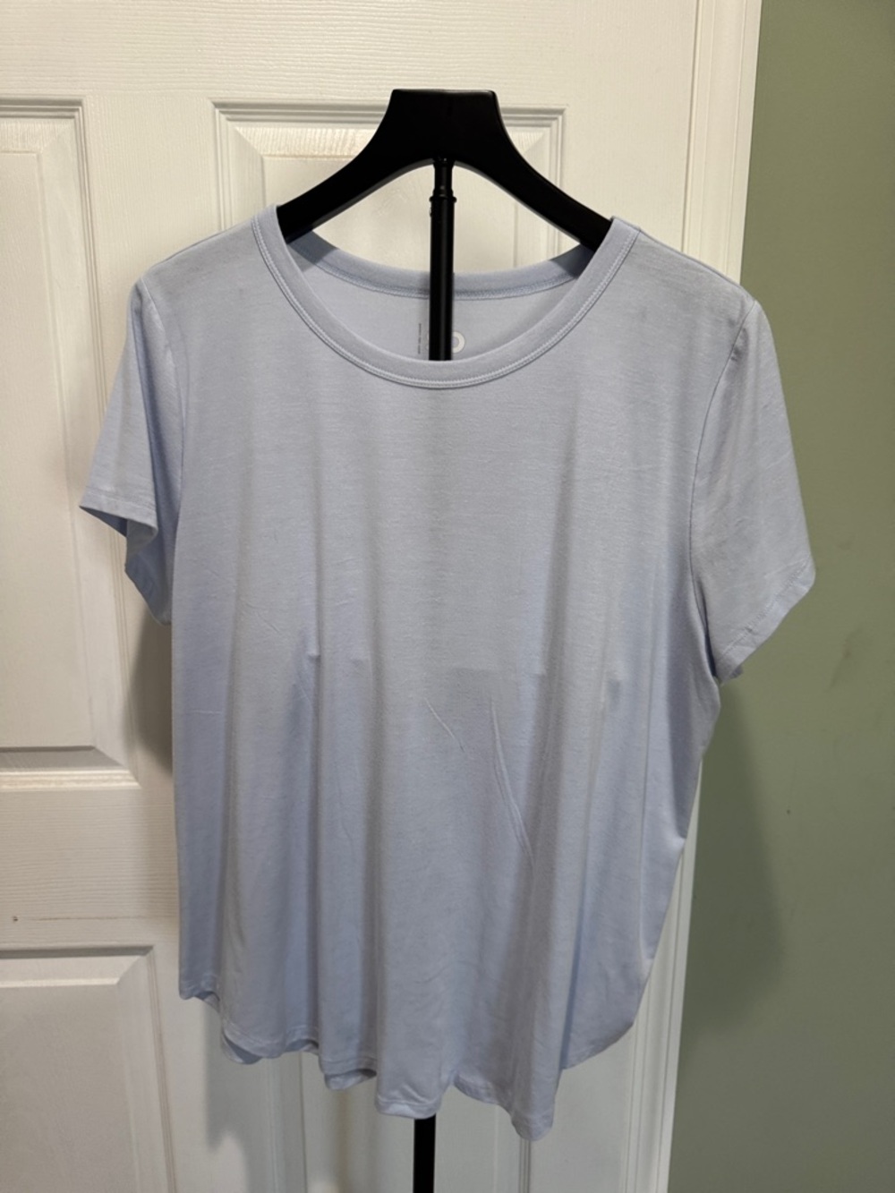 Classic Short-Sleeve Crewneck Top in Light Blue XXL
